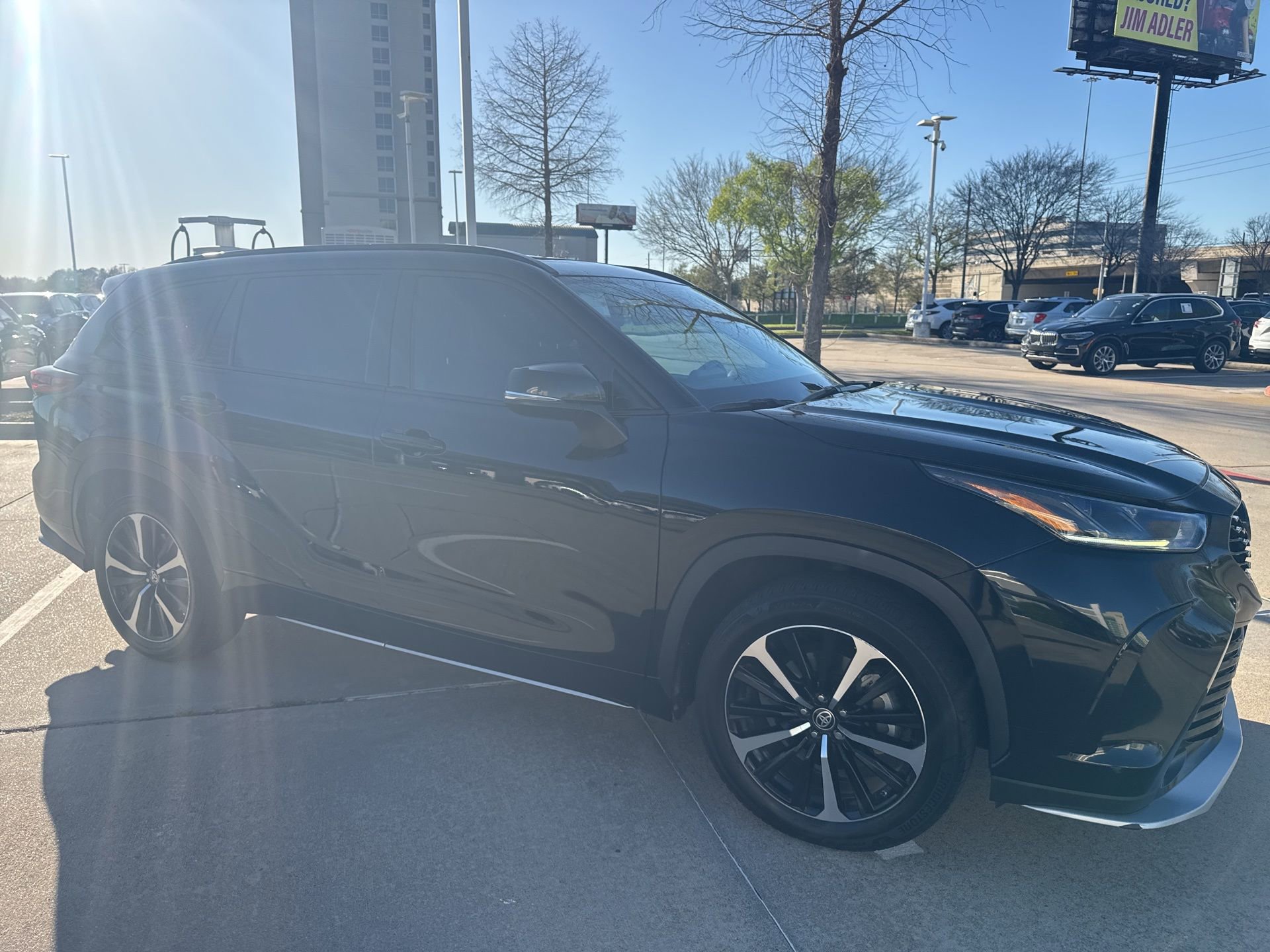 Used 2021 Toyota Highlander XSE image 5