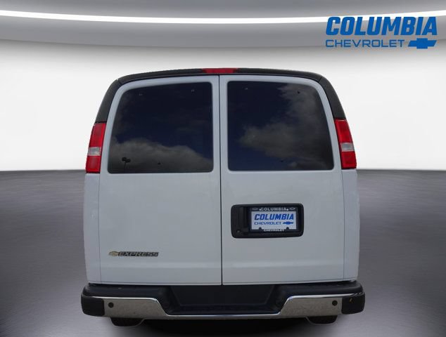 Used 2025 Chevrolet Express 3500 LT w/ LT Preferred Equipment Group RWD image 4