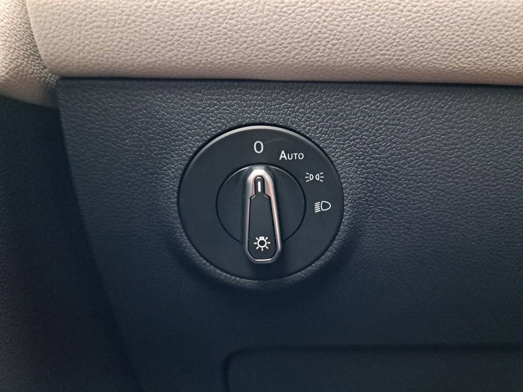 New 2025 Volkswagen Taos S image 26