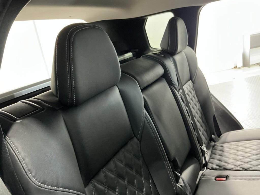 Used 2022 Mitsubishi Outlander SEL image 28