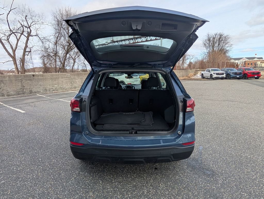 Certified 2024 Chevrolet Equinox LS w/ Driver Confidence II Package image 20