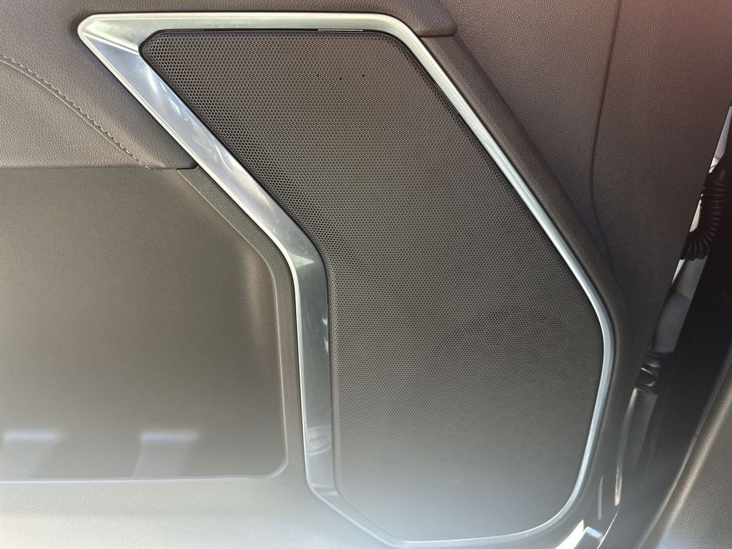 Used 2025 Chevrolet Silverado 2500 LT w/ Convenience Package AWD/4WD image 32