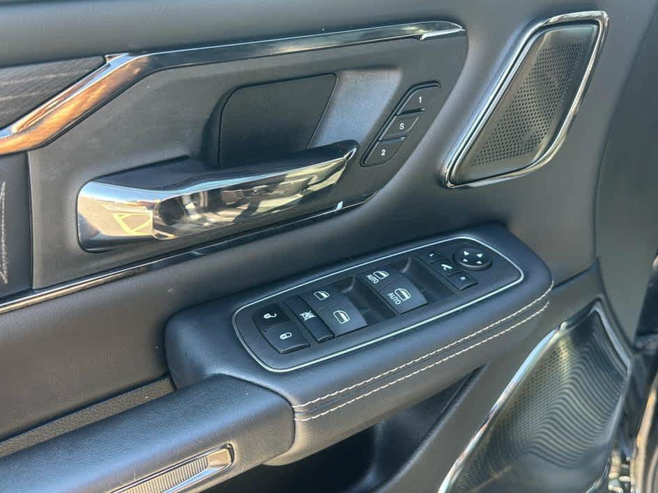 Used 2024 RAM 1500 Limited AWD/4WD image 10