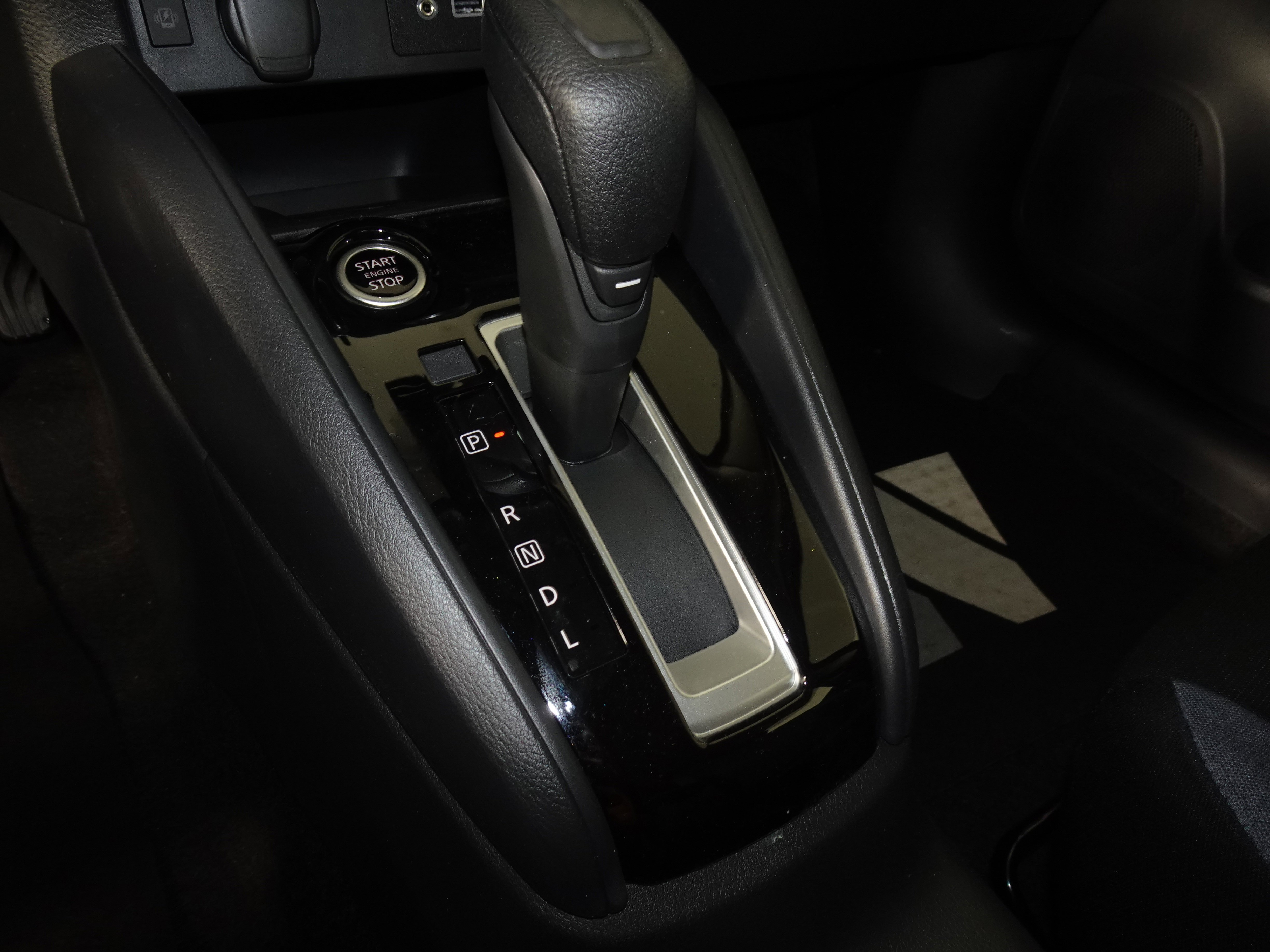 New 2025 Nissan Versa SV w/ Trunk Package image 21