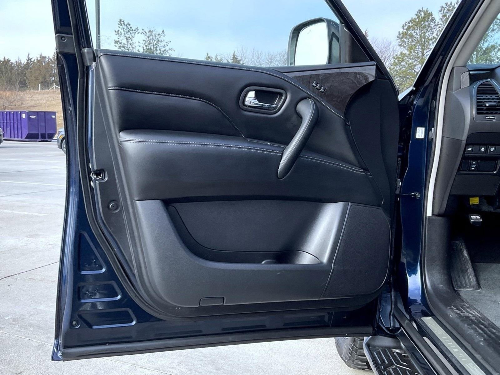 Used 2024 INFINITI QX80 Luxe image 9