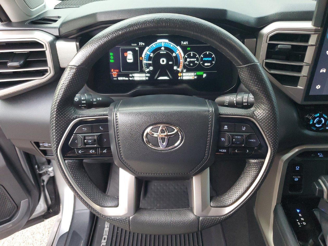 Used 2024 Toyota Sequoia Limited AWD/4WD image 21