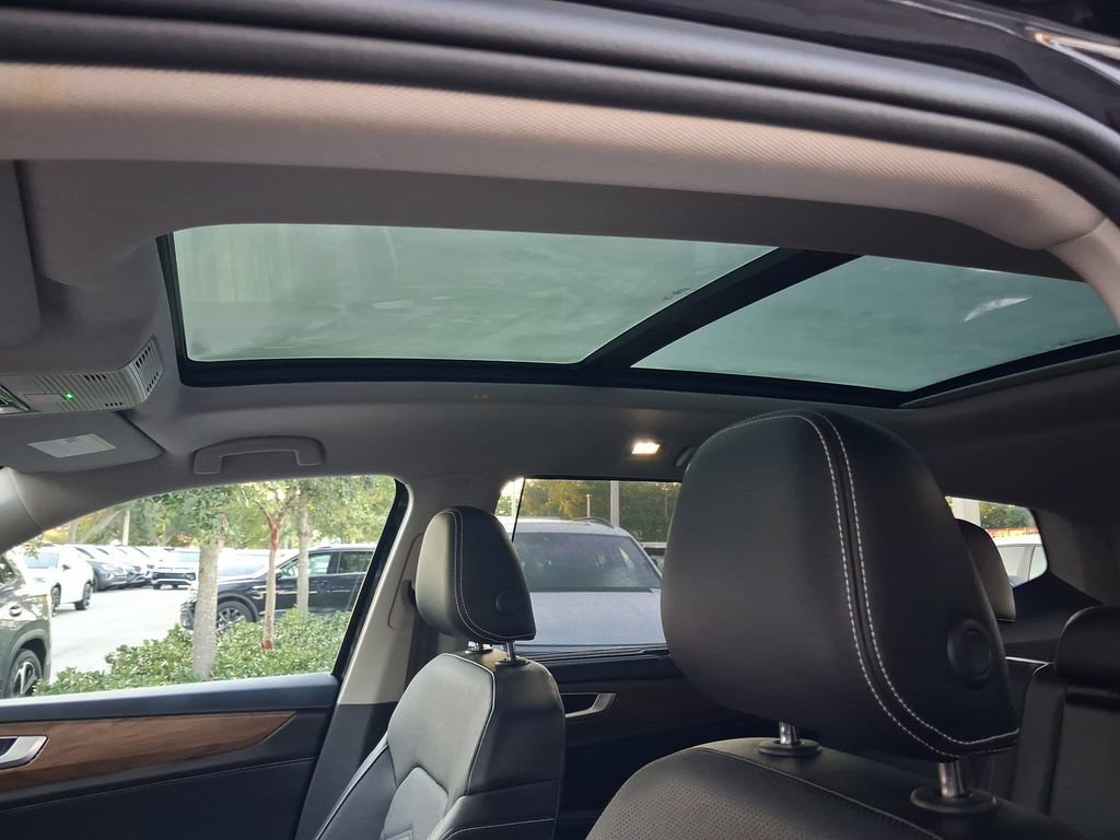 Certified 2024 Volkswagen Atlas SE FWD image 15