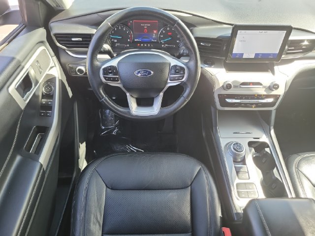 Certified 2022 Ford Explorer XLT RWD image 4