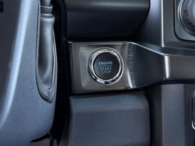 New 2026 Ford F250 Lariat w/ Black Appearance Package AWD/4WD image 16