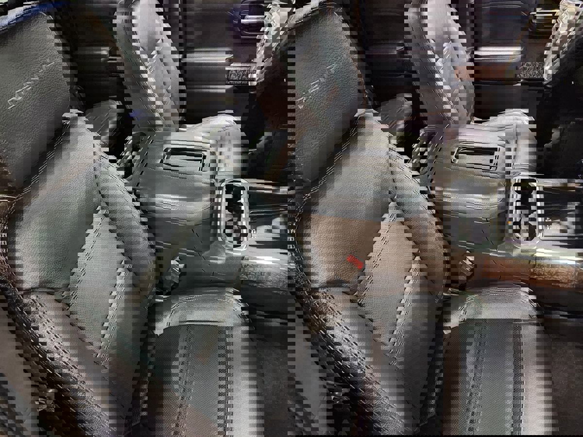 Used 2019 GMC Sierra 1500 Denali w/ Technology Package image 32