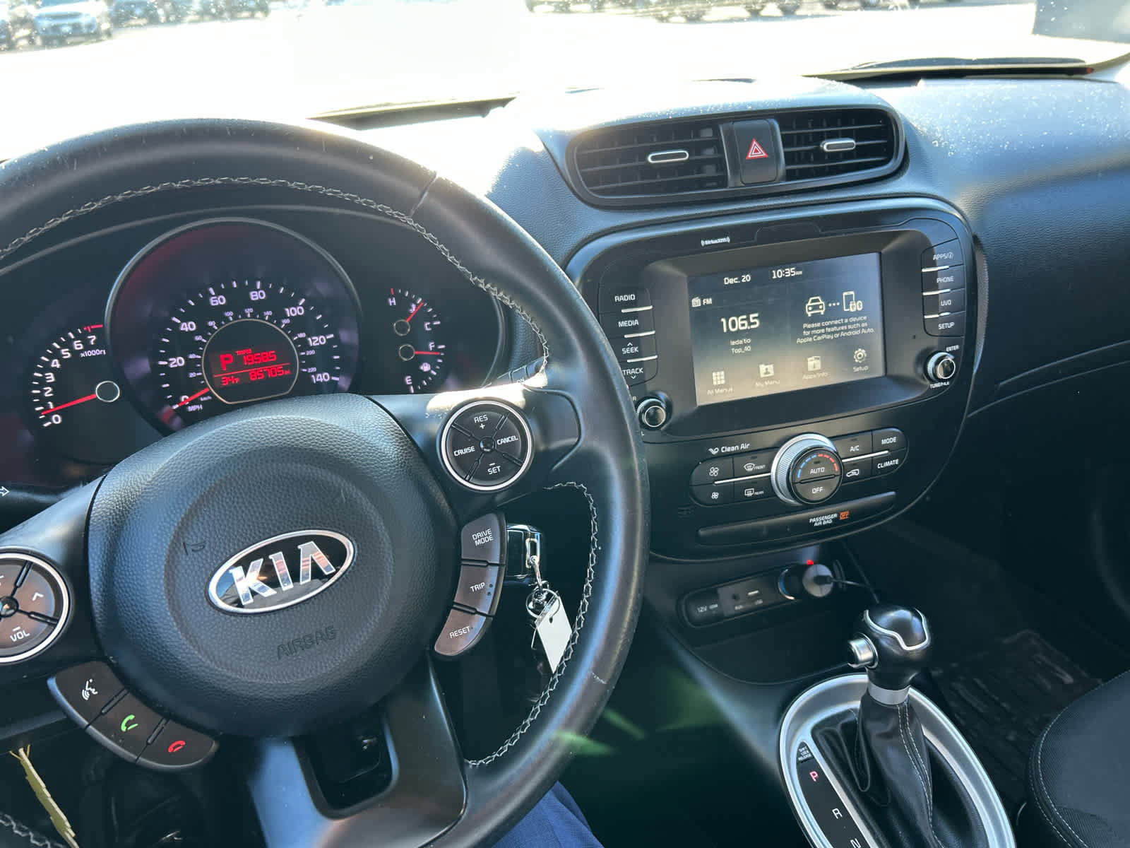 Used 2018 Kia Soul + image 25