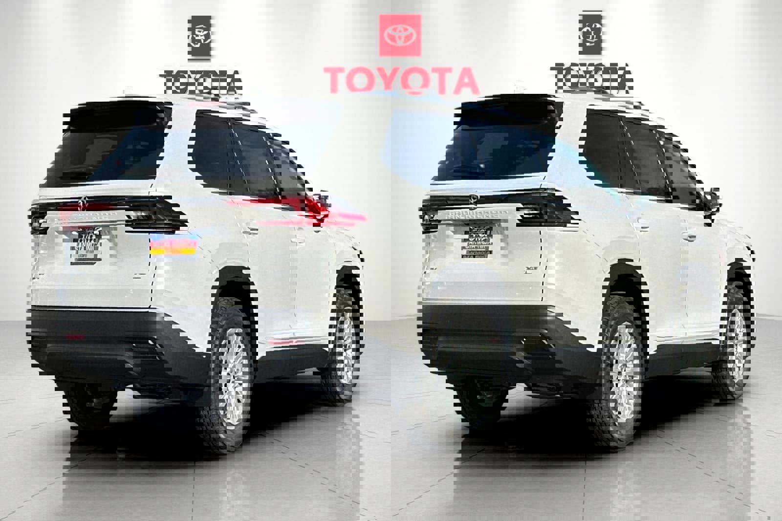 New 2026 Toyota Grand Highlander XLE image 3