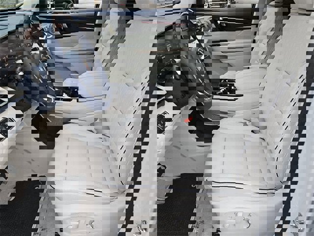 New 2026 Buick Enclave Avenir w/ Super Cruise Package image 9