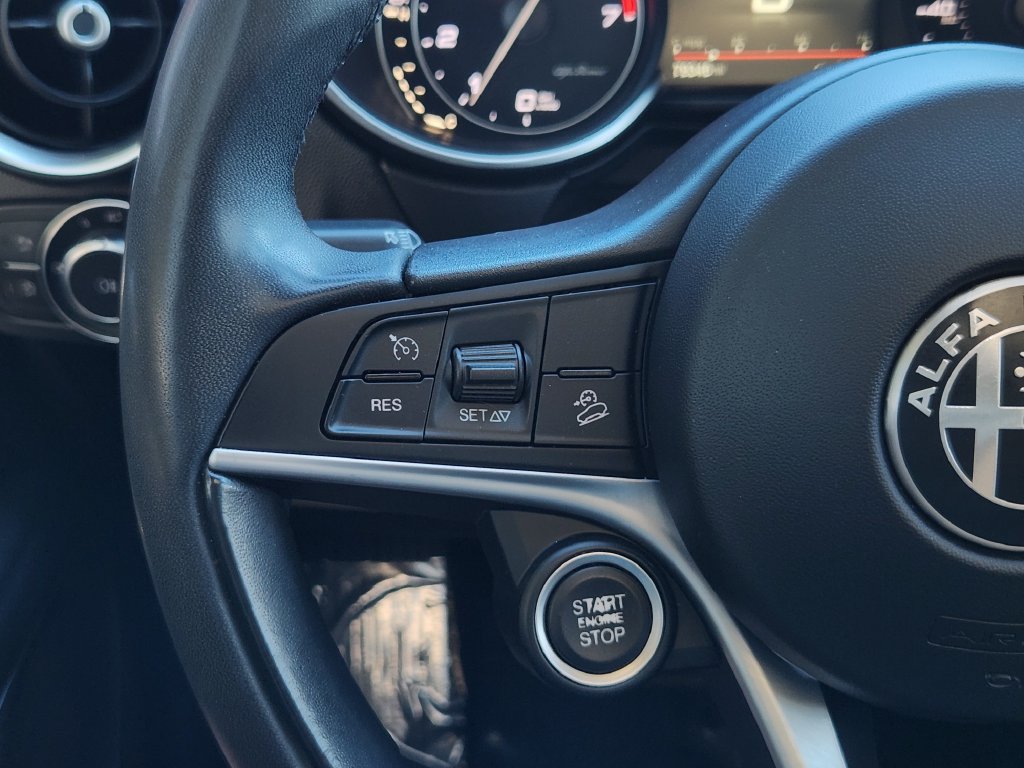 Used 2018 Alfa Romeo Stelvio Ti AWD/4WD image 17