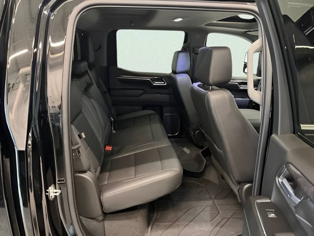Certified 2023 Chevrolet Silverado 1500 LTZ w/ LTZ Premium Package AWD/4WD image 6