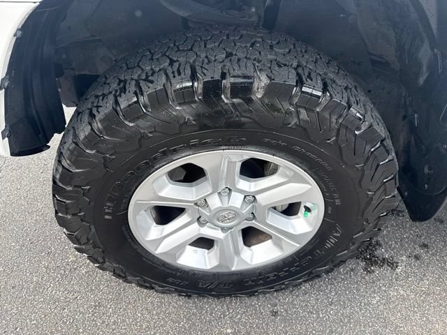 Used 2024 Toyota 4Runner SR5 Premium w/ Moonroof Package AWD/4WD image 13