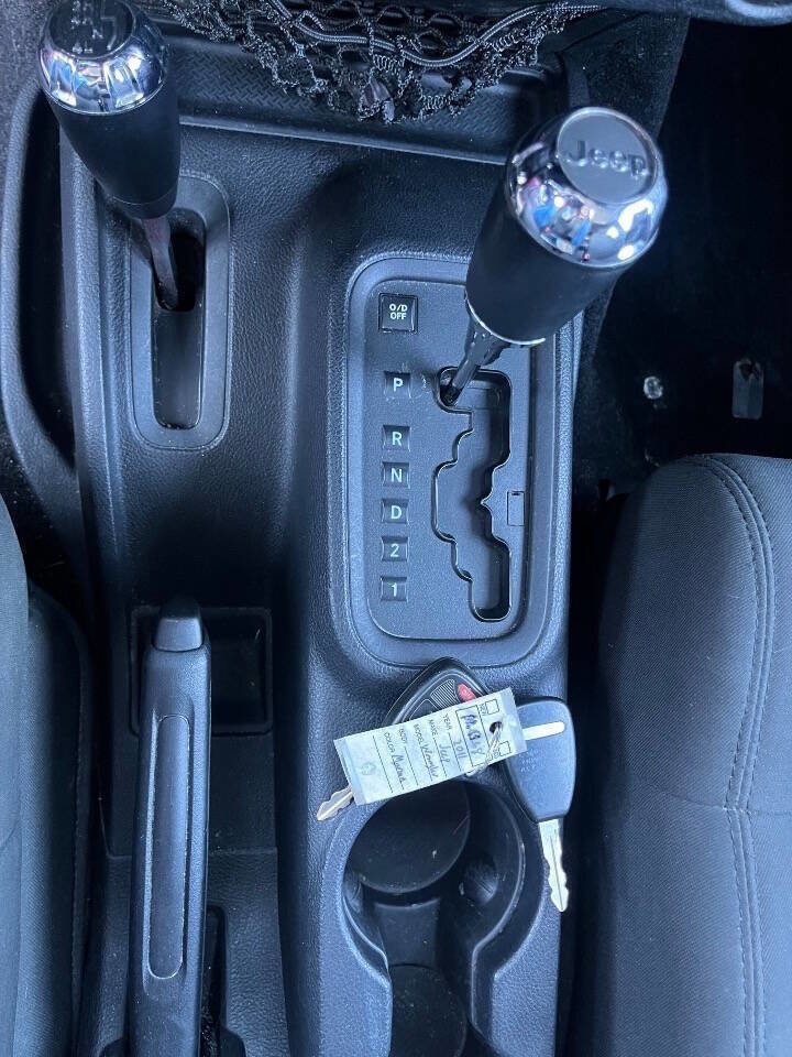 Used 2011 Jeep Wrangler Unlimited Sport AWD/4WD image 42