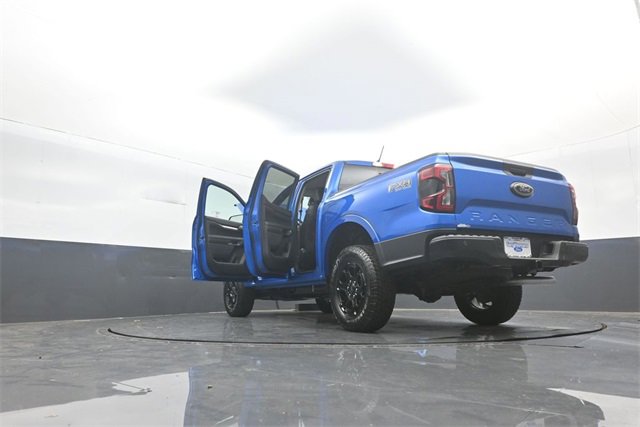 New 2025 Ford Ranger Lariat w/ FX4 Off-Road Package image 39