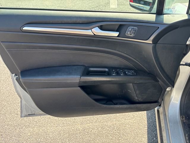 Used 2017 Ford Fusion Titanium FWD image 15