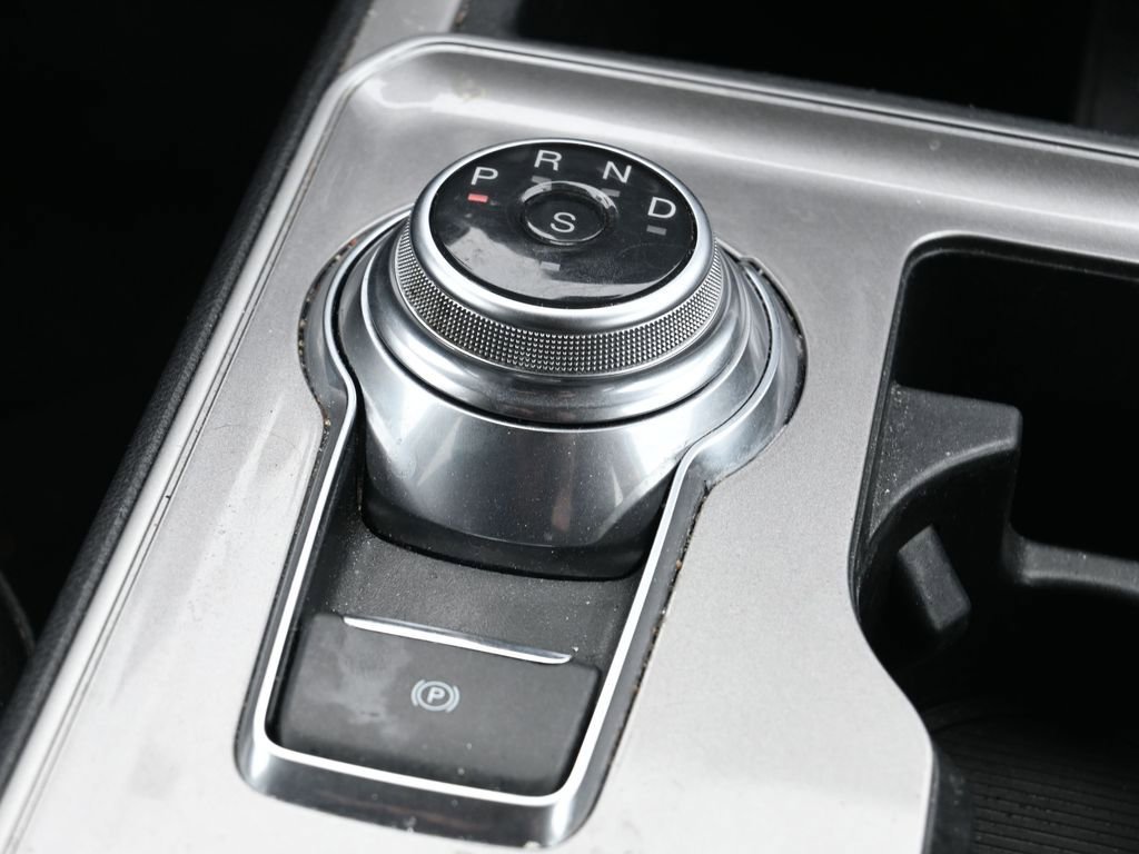 Used 2023 Ford Edge SEL image 33