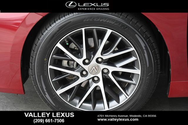 Used 2016 Lexus ES 350 w/ Navigation System Package image 6
