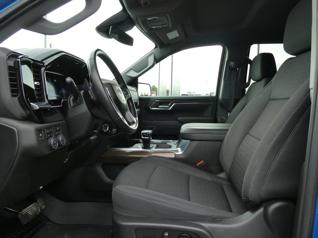 Certified 2023 Chevrolet Silverado 1500 RST w/ Z71 Off-Road Package AWD/4WD image 22