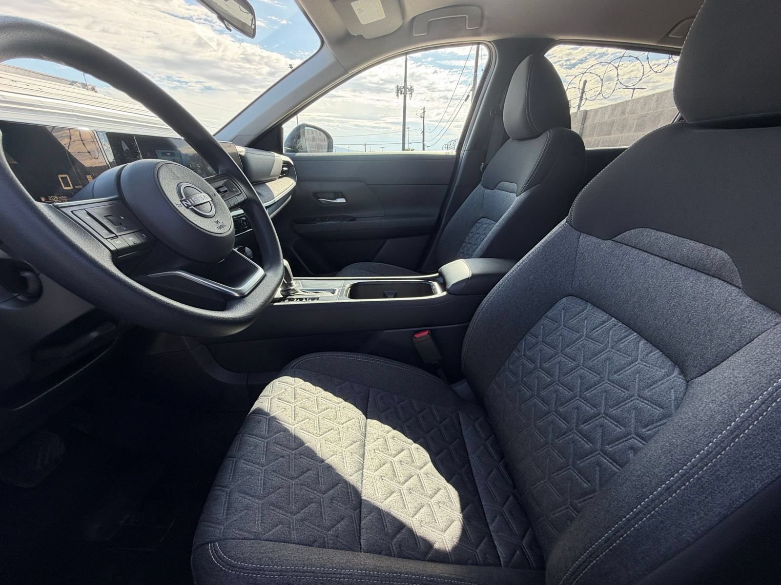 Used 2026 Nissan Kicks SV w/ Cold Weather Package AWD/4WD image 25