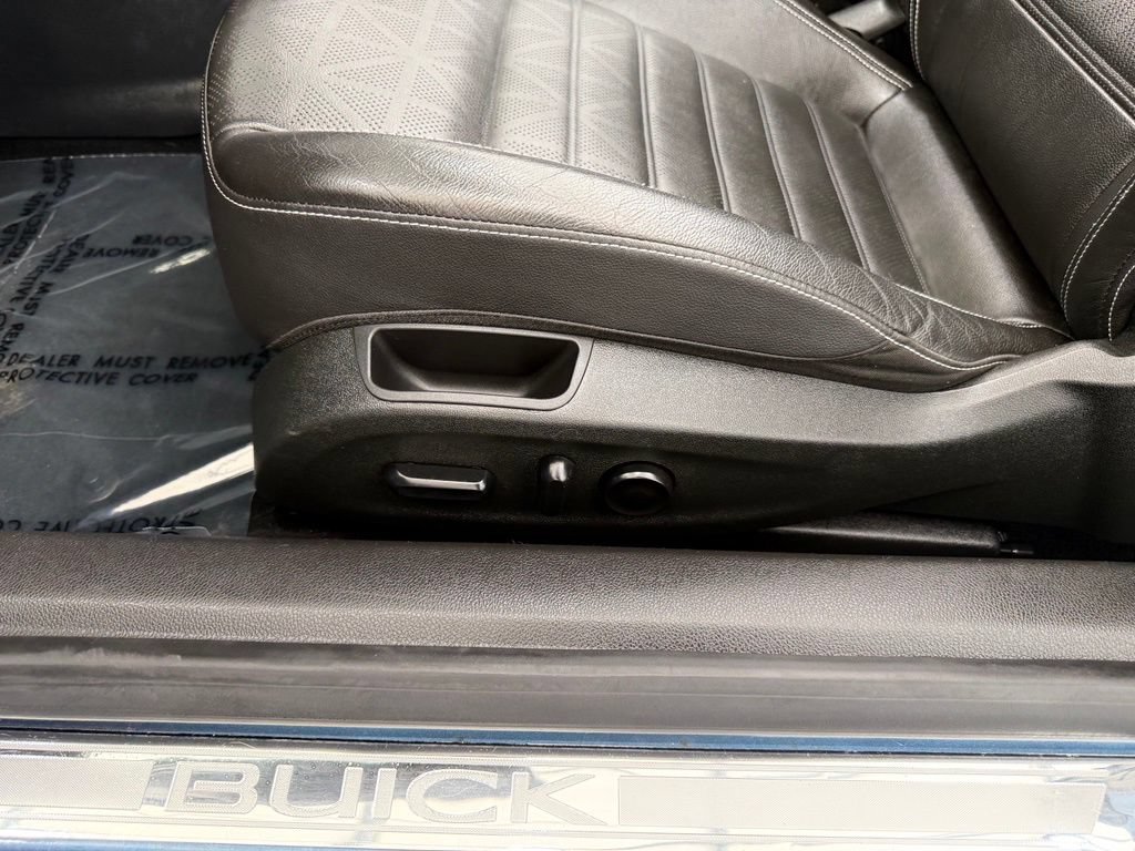 Used 2016 Buick Cascada FWD image 14