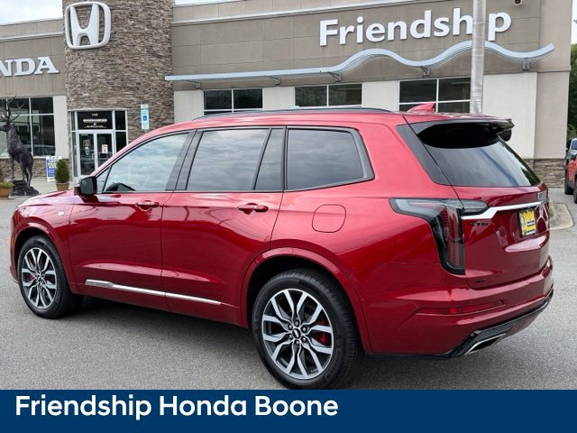 Used 2024 Cadillac XT6 Sport w/ Technology Package AWD/4WD image 7