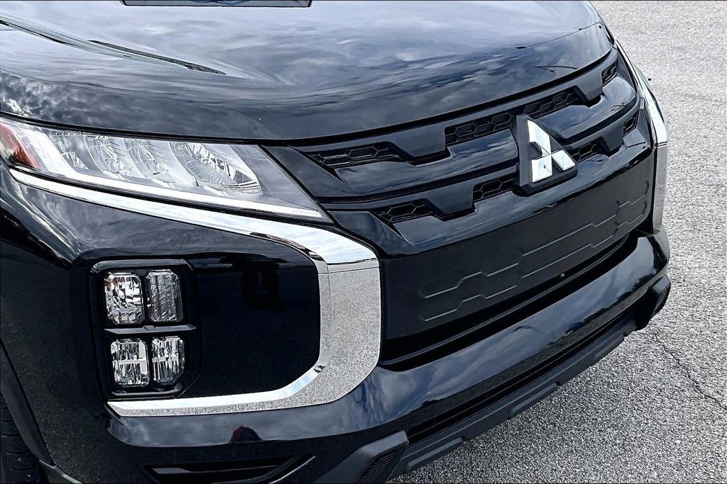 Used 2021 Mitsubishi Outlander Sport LE AWD/4WD image 29