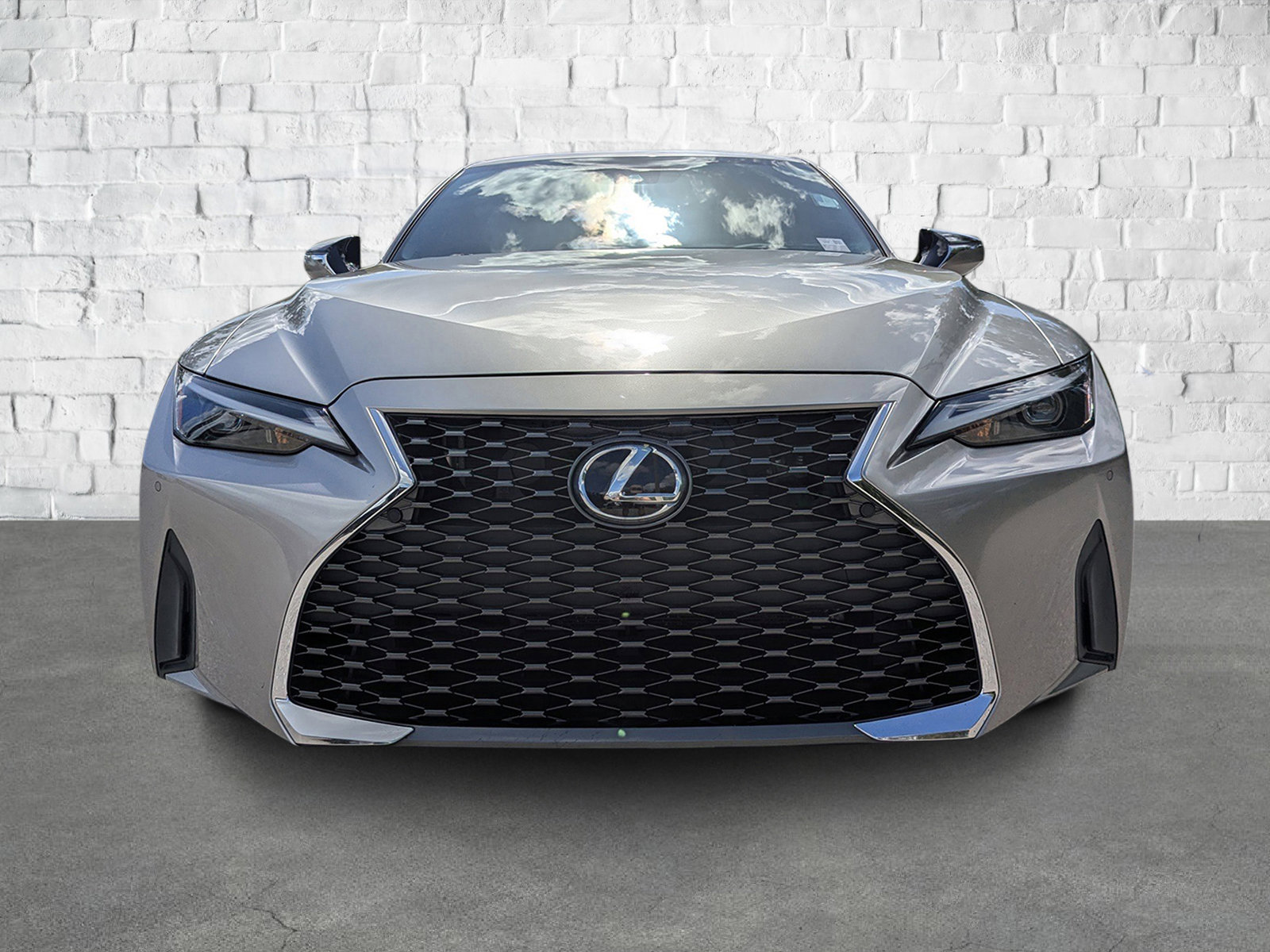 Used 2023 Lexus IS 300 w/ Comfort Package image 2