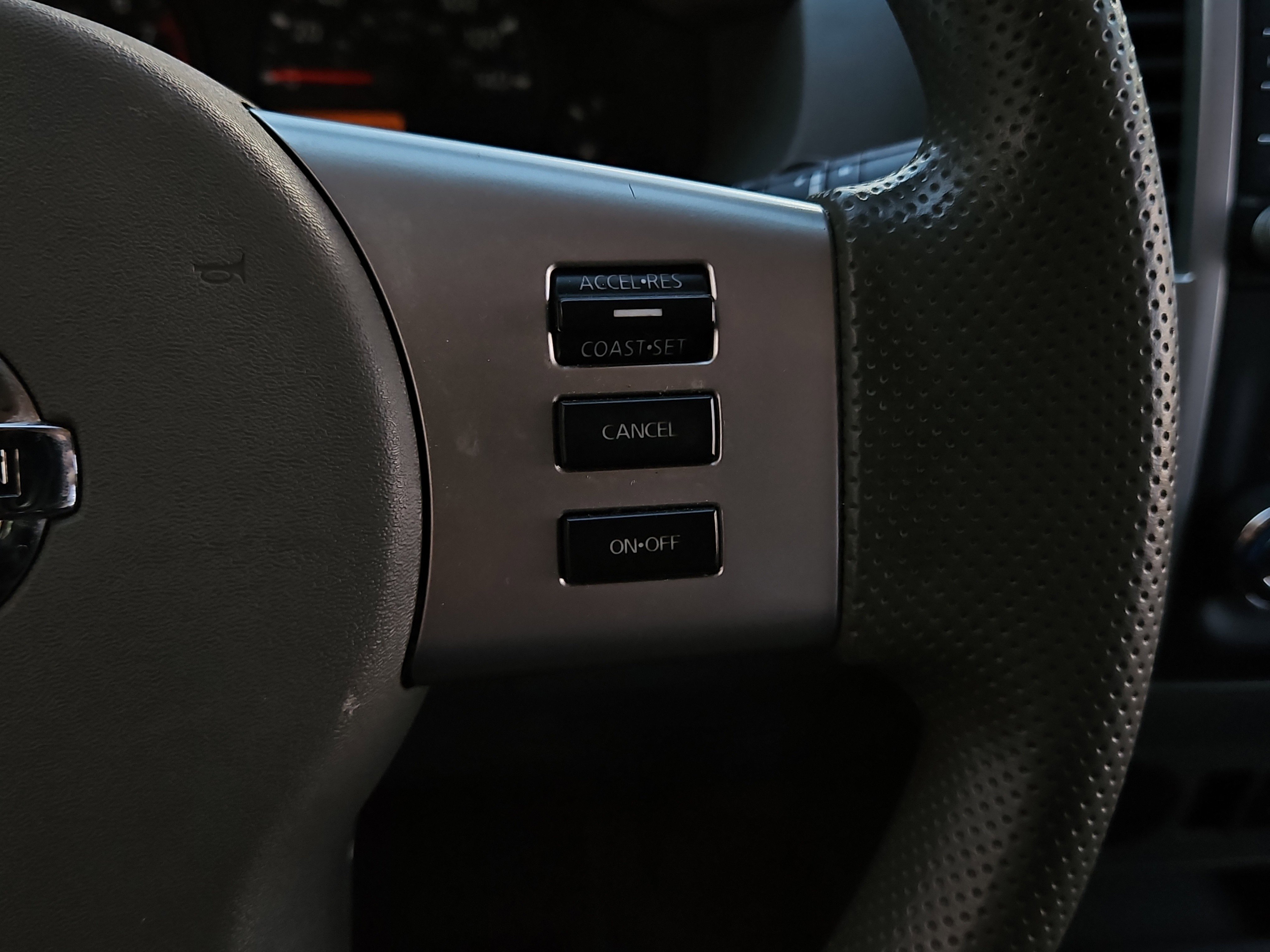 Used 2020 Nissan Frontier SV image 9