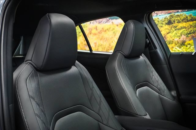 Certified 2025 Lexus UX 300h FWD image 24