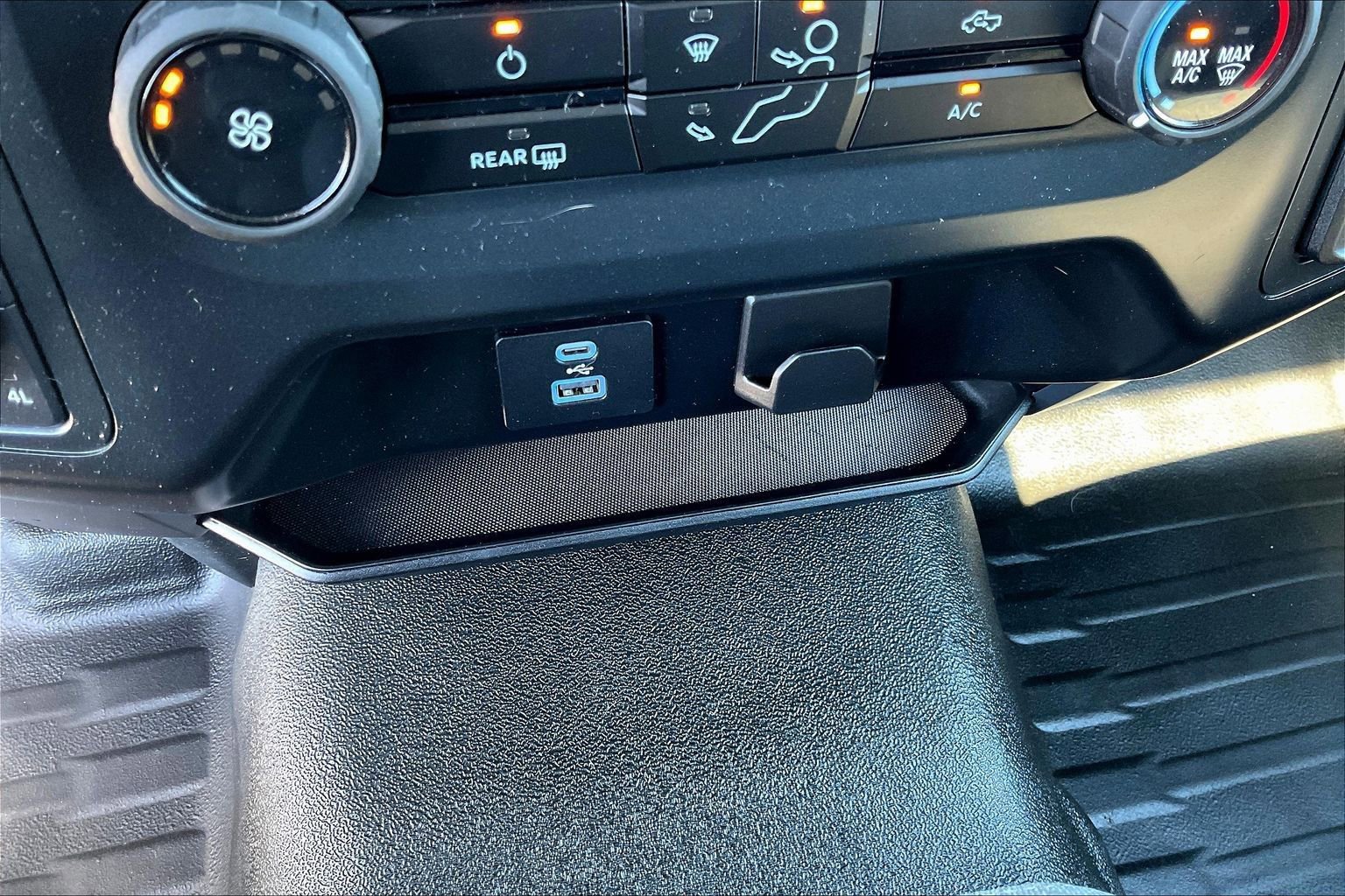 Used 2023 Ford F150 XLT image 28