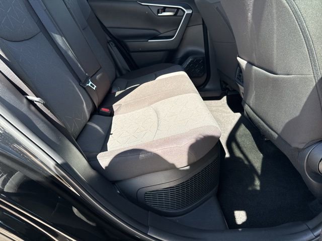Used 2025 Toyota RAV4 XLE image 14