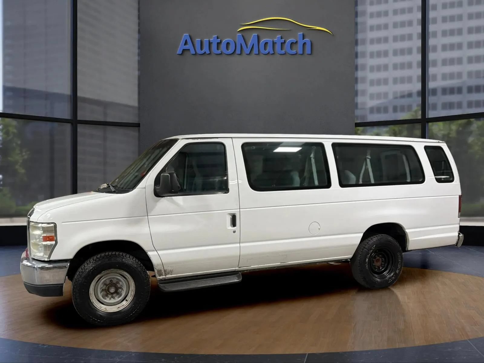 Used 2009 Ford E-350 and Econoline 350 XLT RWD image 5