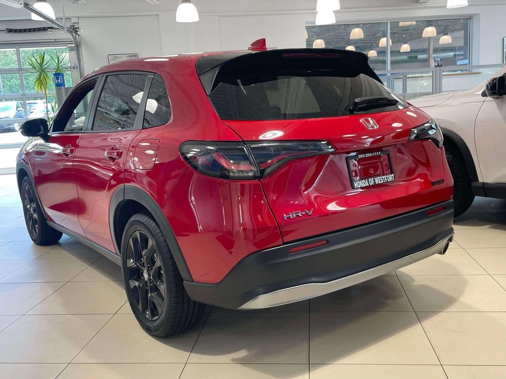 Certified 2025 Honda HR-V Sport image 6