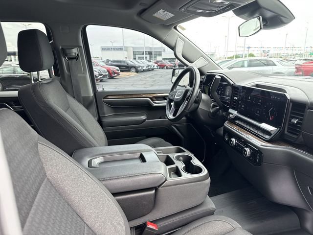 Used 2022 GMC Sierra 1500 Elevation w/ LPO, Elevation Black Package AWD/4WD image 19