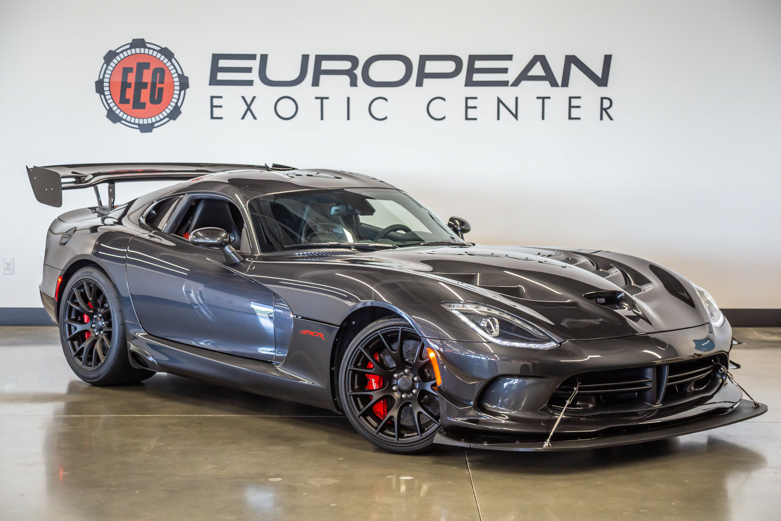 Used 2016 Dodge Viper ACR w/ Exterior Carbon Fiber Package RWD image 1