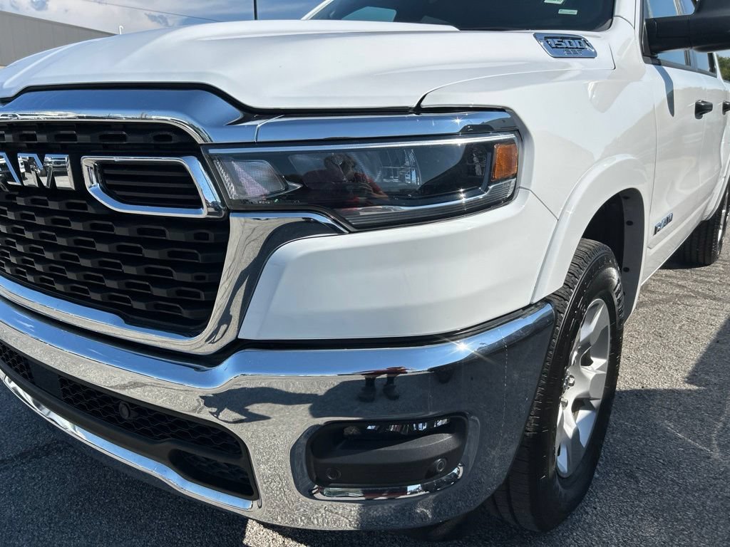 Used 2025 RAM 1500 Big Horn AWD/4WD image 6