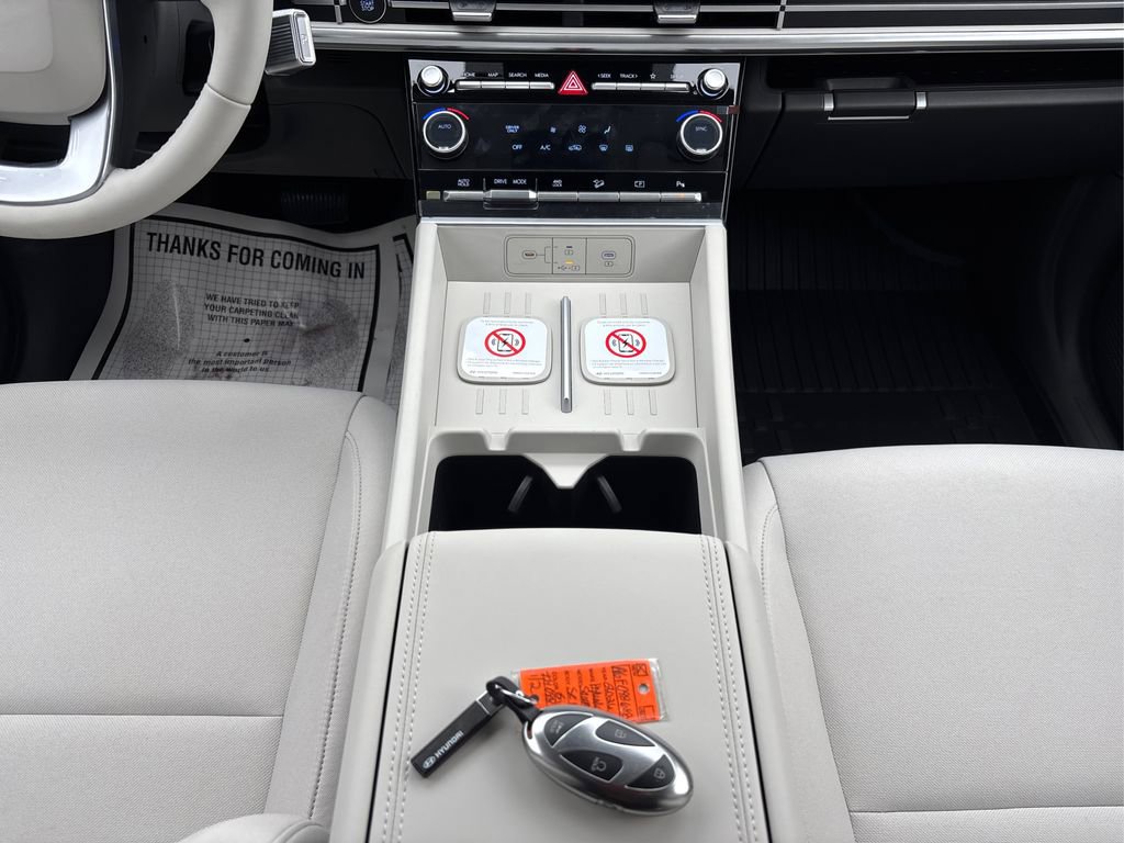 New 2026 Hyundai Santa Fe SE image 12