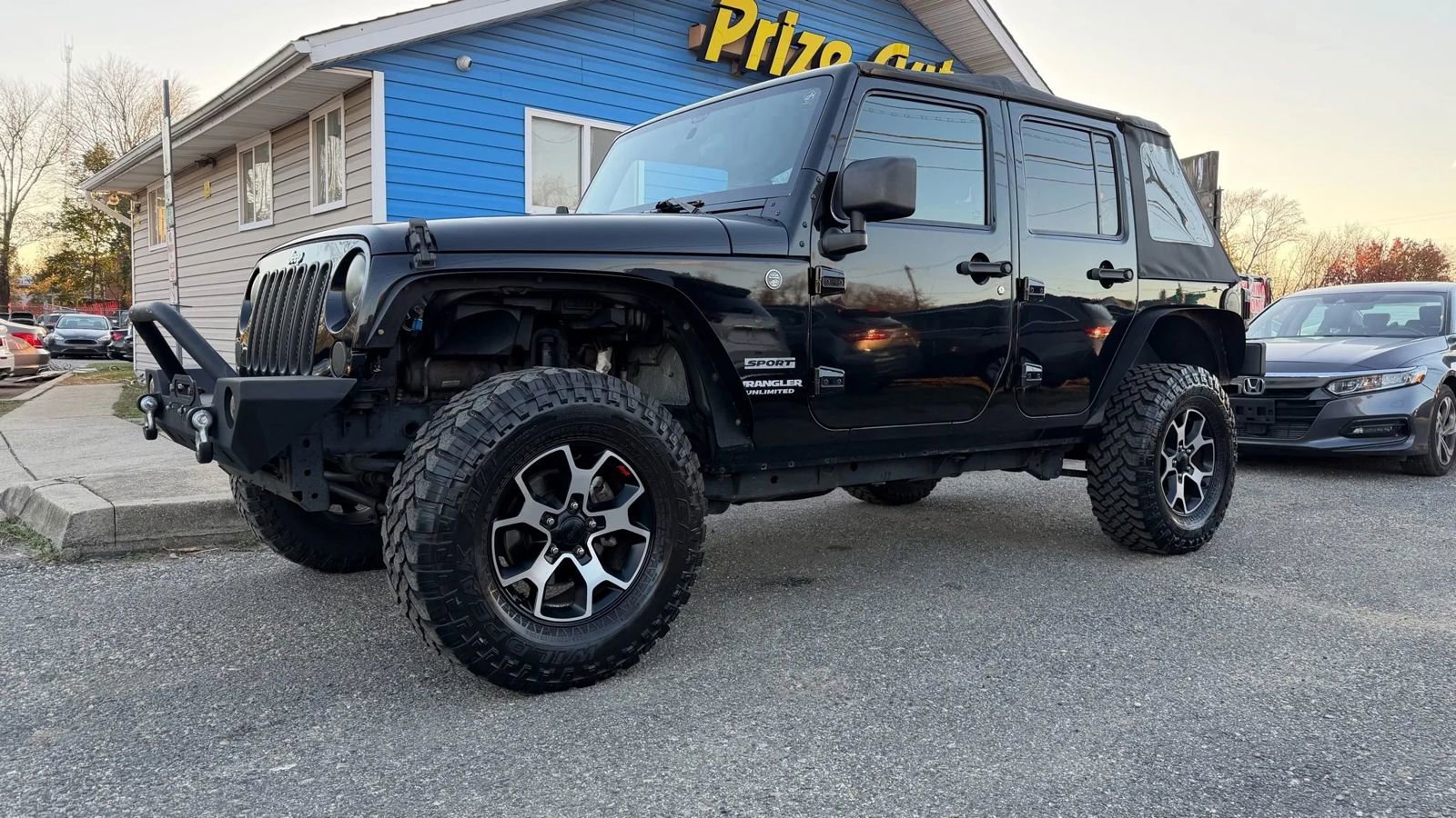 Used 2012 Jeep Wrangler Unlimited Sport image 2