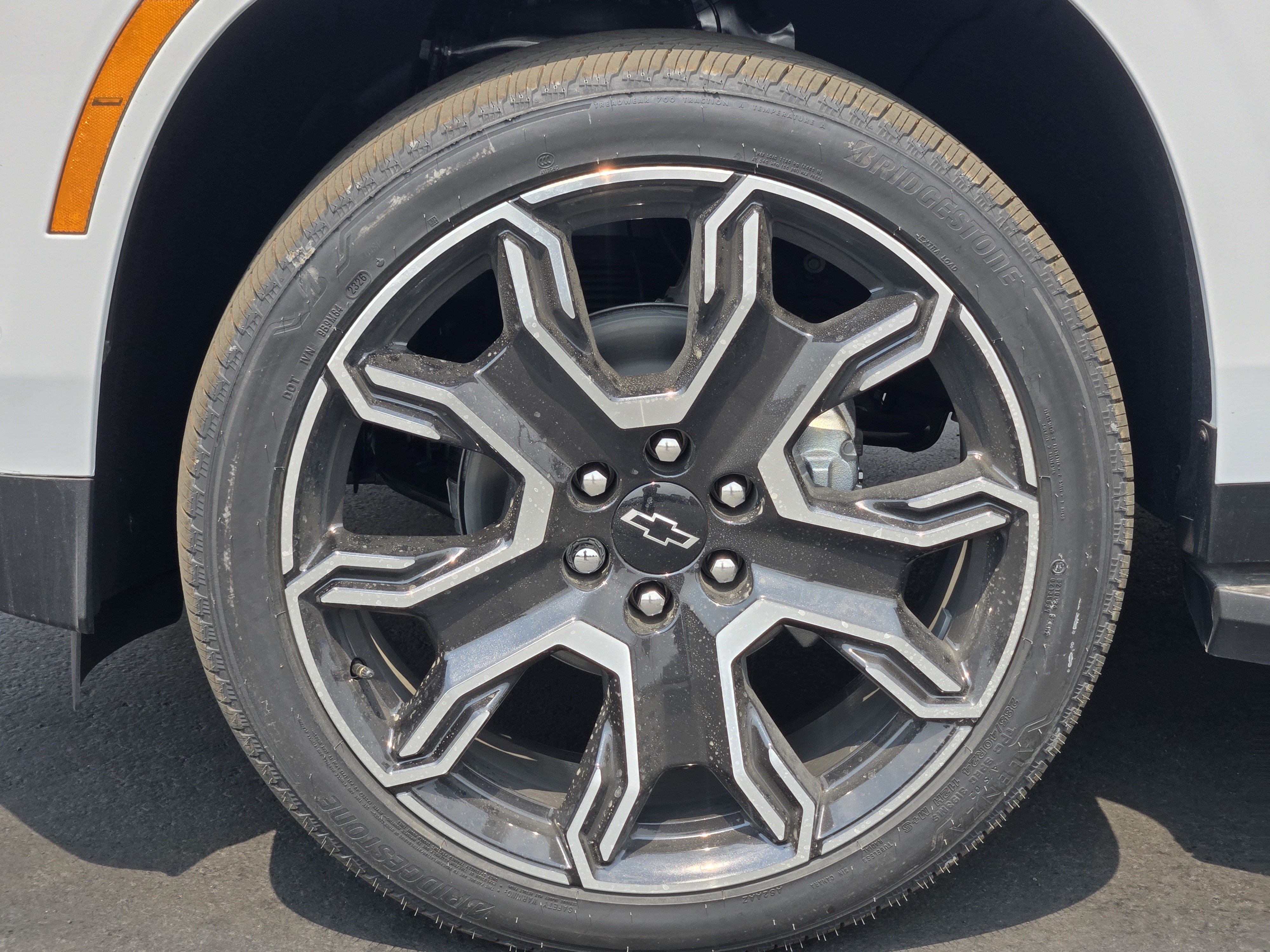 New 2026 Chevrolet Suburban RST w/ RST Capability Package AWD/4WD image 9