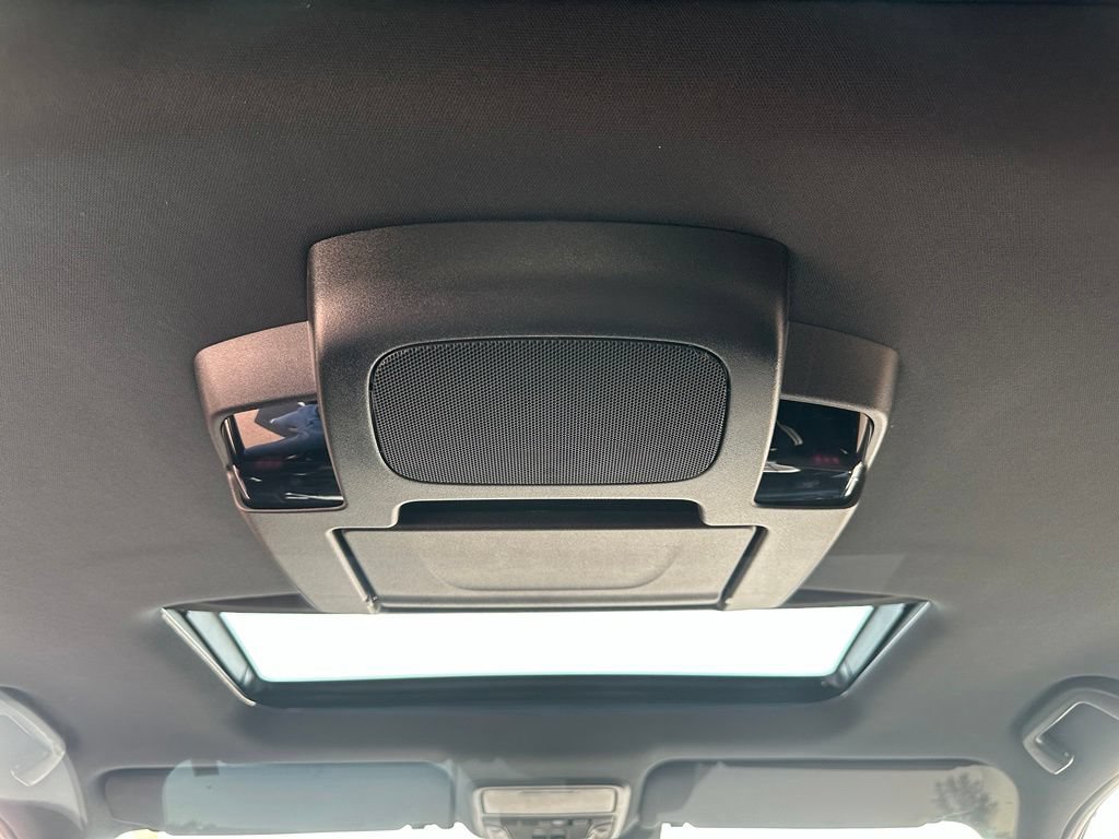Used 2022 Honda Pilot Black Edition image 29