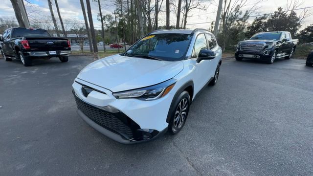 Used 2025 Toyota Corolla Cross SE image 7