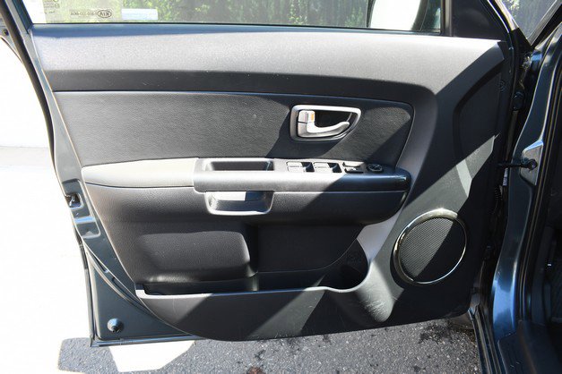 Used 2011 Kia Soul + image 13