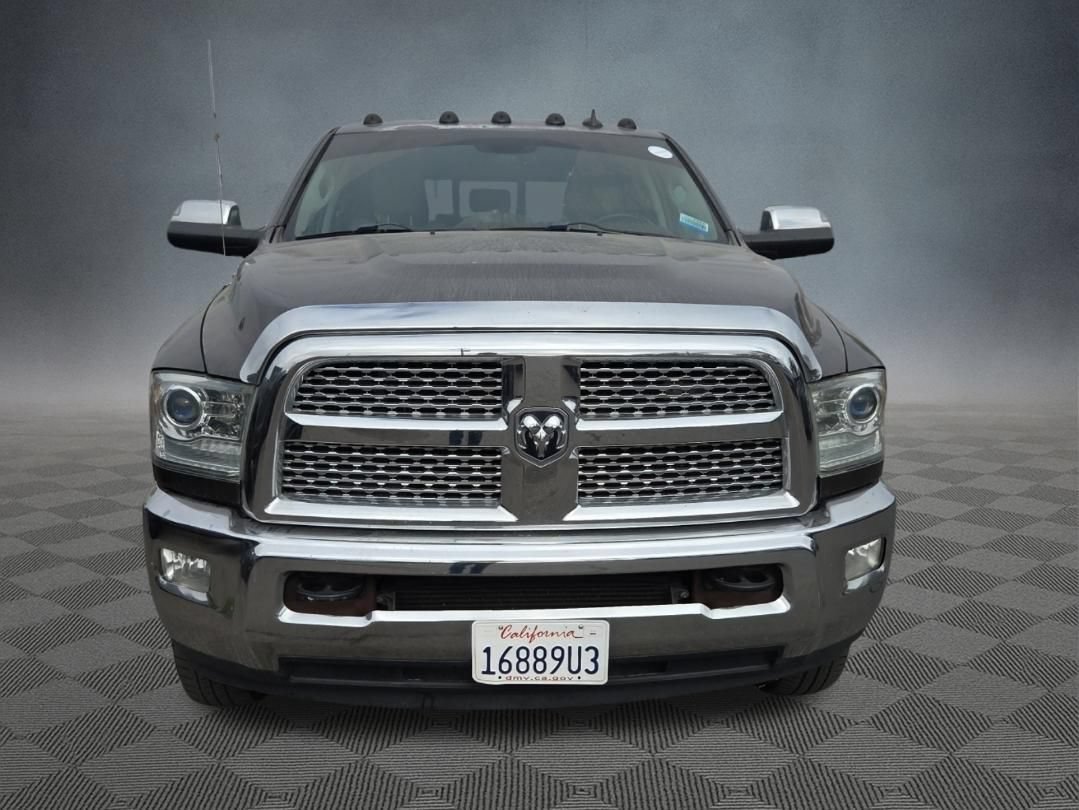 Used 2014 RAM 3500 Laramie w/ Convenience Group AWD/4WD image 2