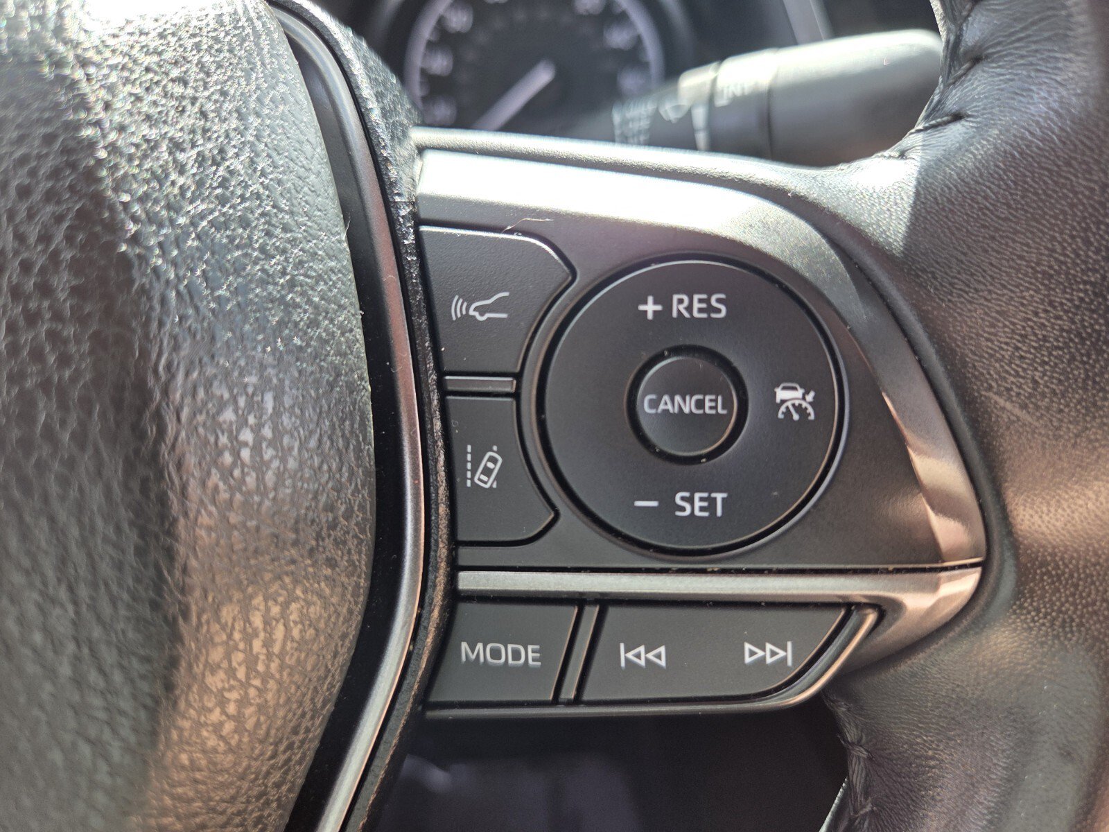 Used 2023 Toyota Camry SE FWD image 25