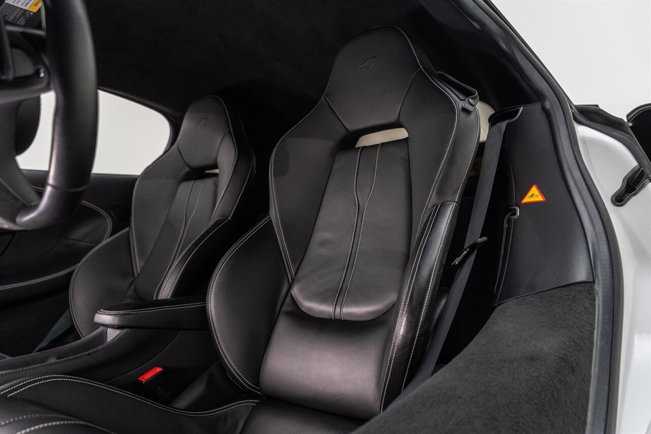 Used 2019 McLaren 570S Coupe RWD image 23