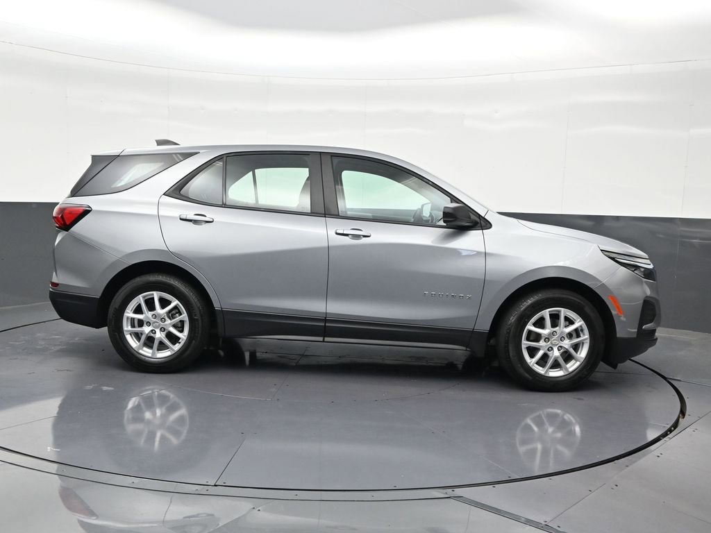 Used 2024 Chevrolet Equinox LS FWD image 7